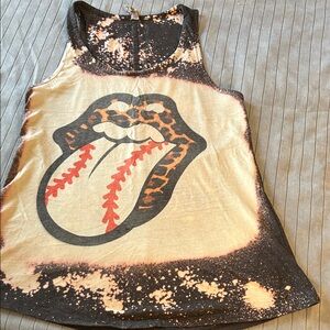 Graphic Tank Top with Leopard baseball Tongue Design